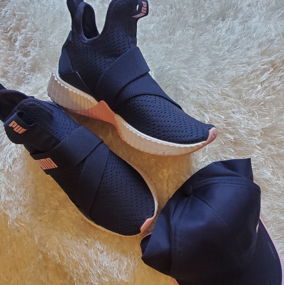 Puma Gymshoe & Hat - Picture 2 of 4